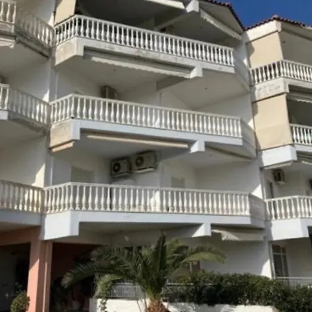 Seasmiles Apartment Akrata Exterior photo